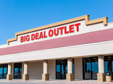 Boomers Discount Outlet
